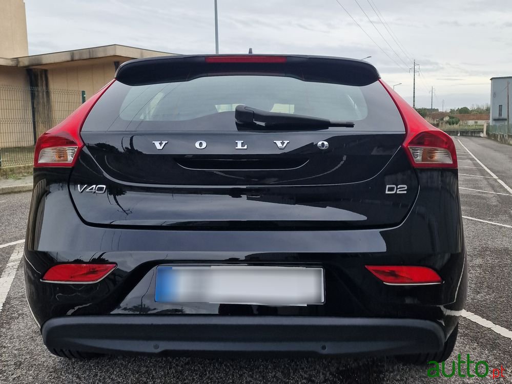 2016' Volvo V40 photo #3