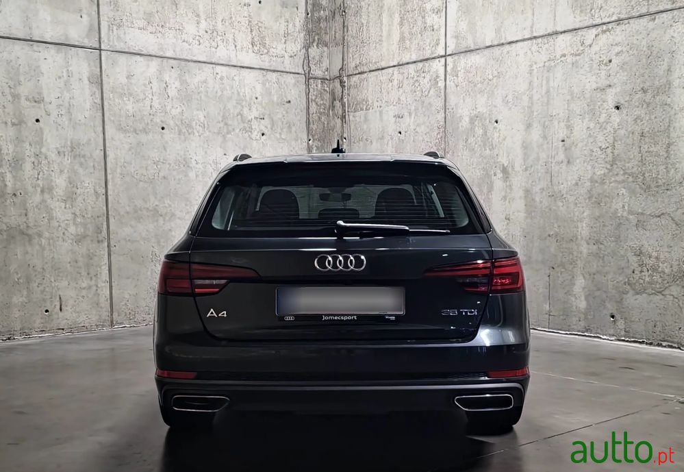 2019' Audi A4 Avant photo #6