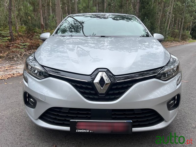 2020' Renault Clio photo #2