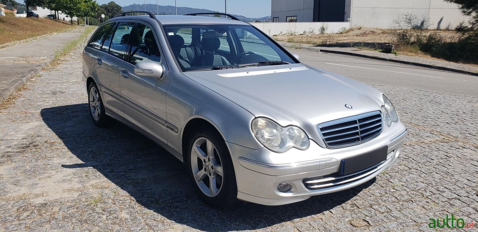 2005' Mercedes-Benz C-220 photo #1