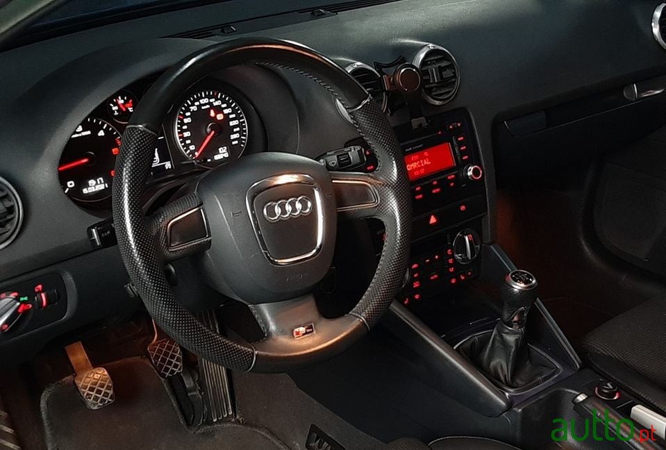 2010' Audi A3 photo #2