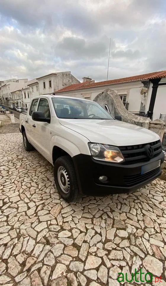 2014' Volkswagen Amarok photo #5