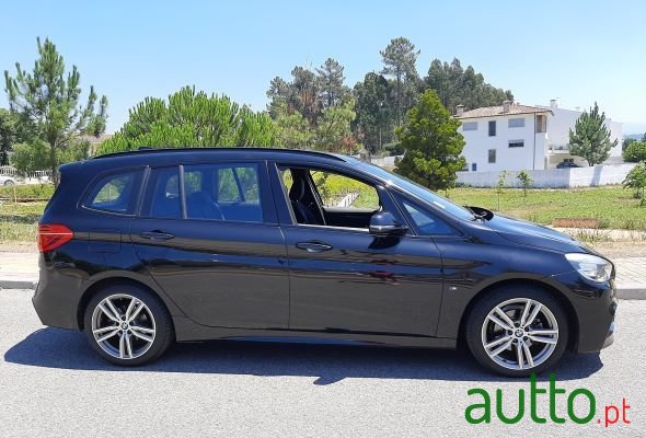 2017' BMW 216 Gran Tourer photo #5