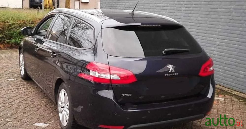 2017' Peugeot 308 Sw photo #5