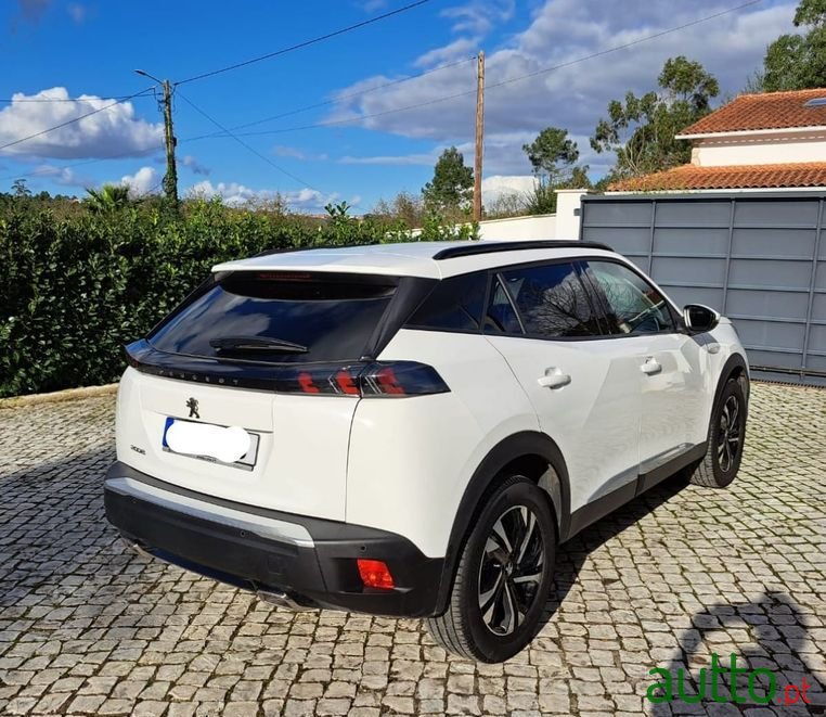 2021' Peugeot 2008 photo #4