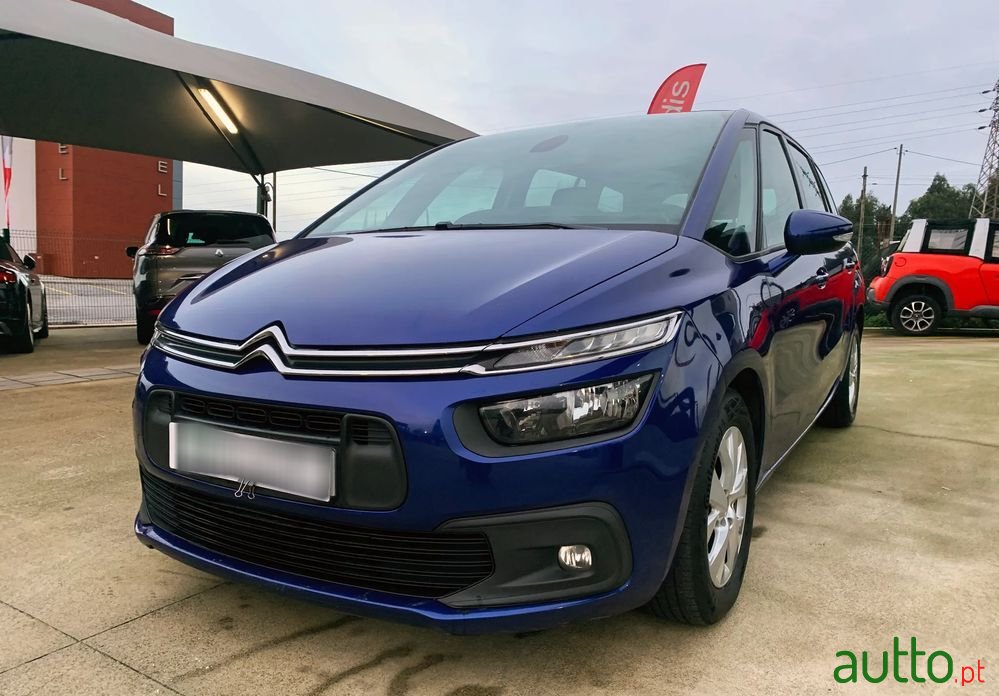 2016' Citroen C4 Grand Picasso photo #3