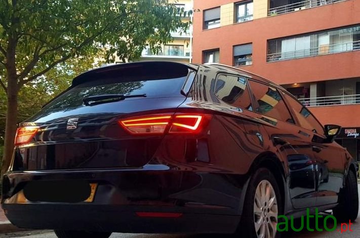 2014' SEAT Leon photo #3