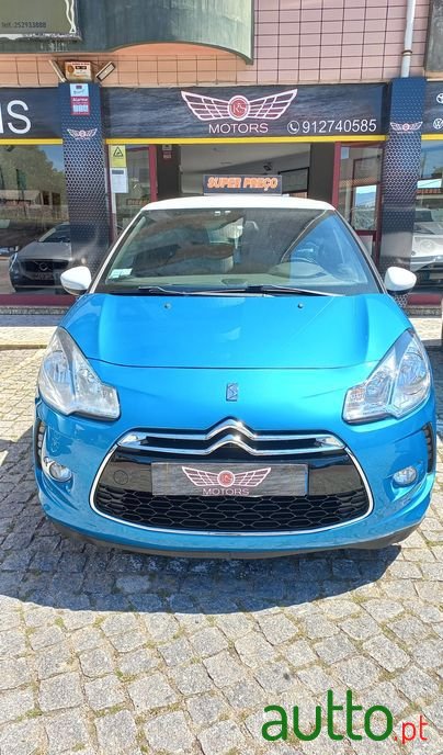 2011' Citroen DS3 photo #3