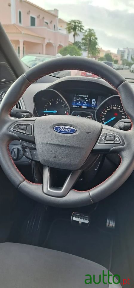 2018' Ford Kuga photo #2