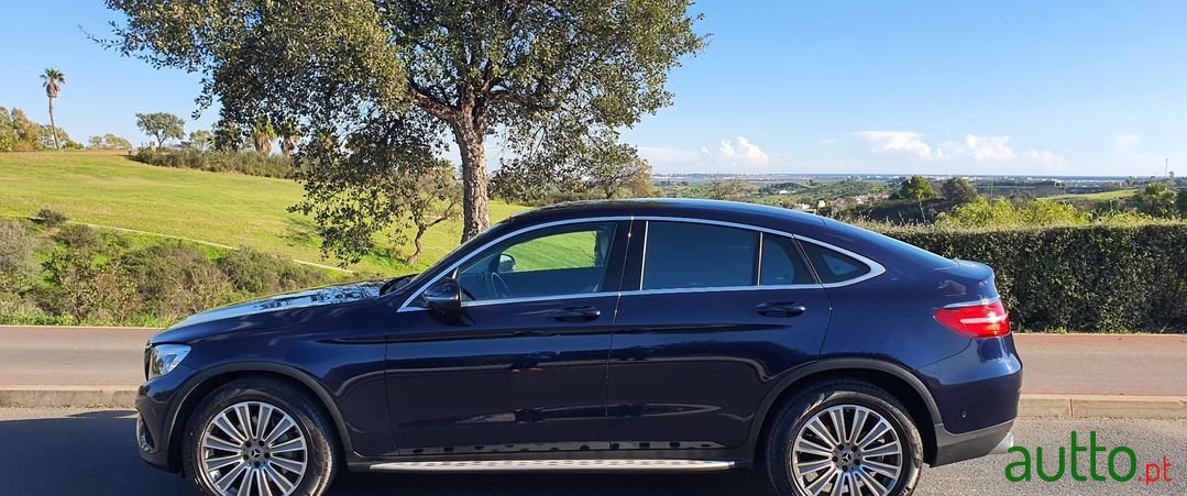 2018' Mercedes-Benz Glc-250 photo #1