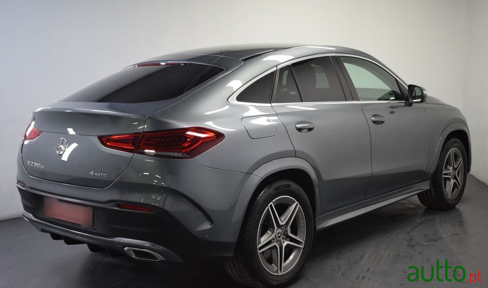 2022' Mercedes-Benz Classe Gle photo #3