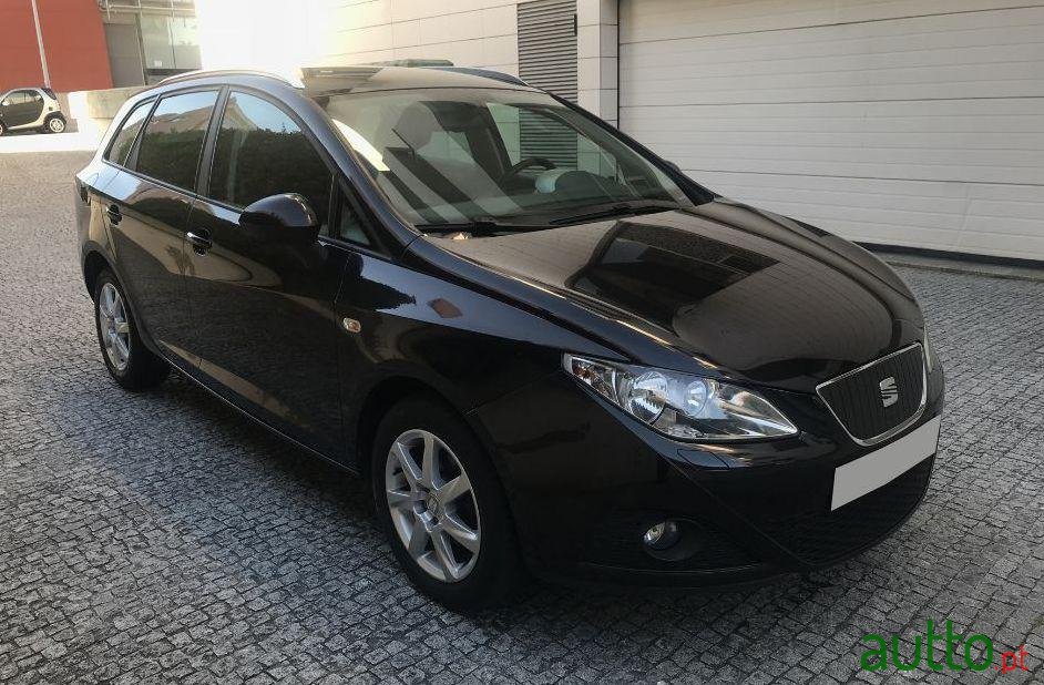 2011' SEAT Ibiza St - Tdi photo #1