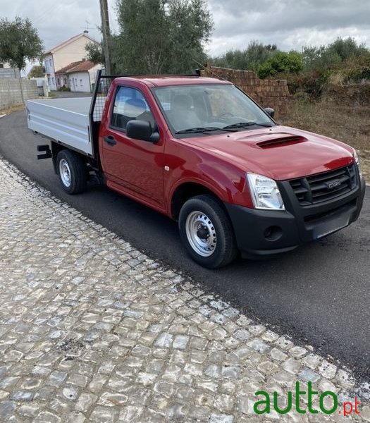 2009' Isuzu D-Max photo #4