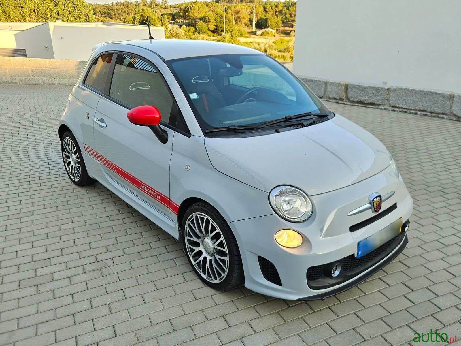 2013' Fiat Abarth 500 photo #3