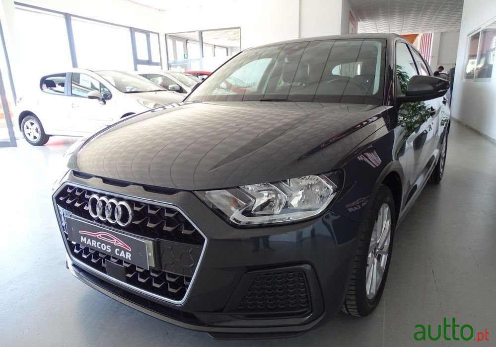 2021' Audi A1 Sportback photo #3