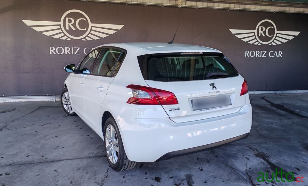 2019' Peugeot 308 photo #6