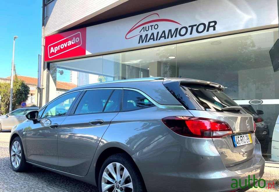 2016' Opel Astra Sports Tourer photo #2