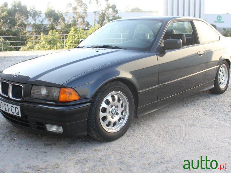 1993' BMW 318 318Is Coupe E36 photo #2