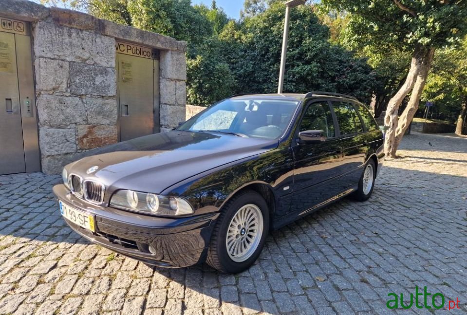 2001' BMW 520 photo #6