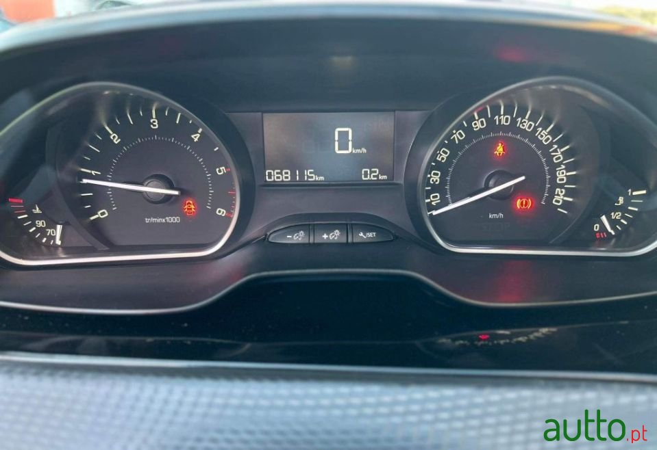 2018' Peugeot 208 photo #4