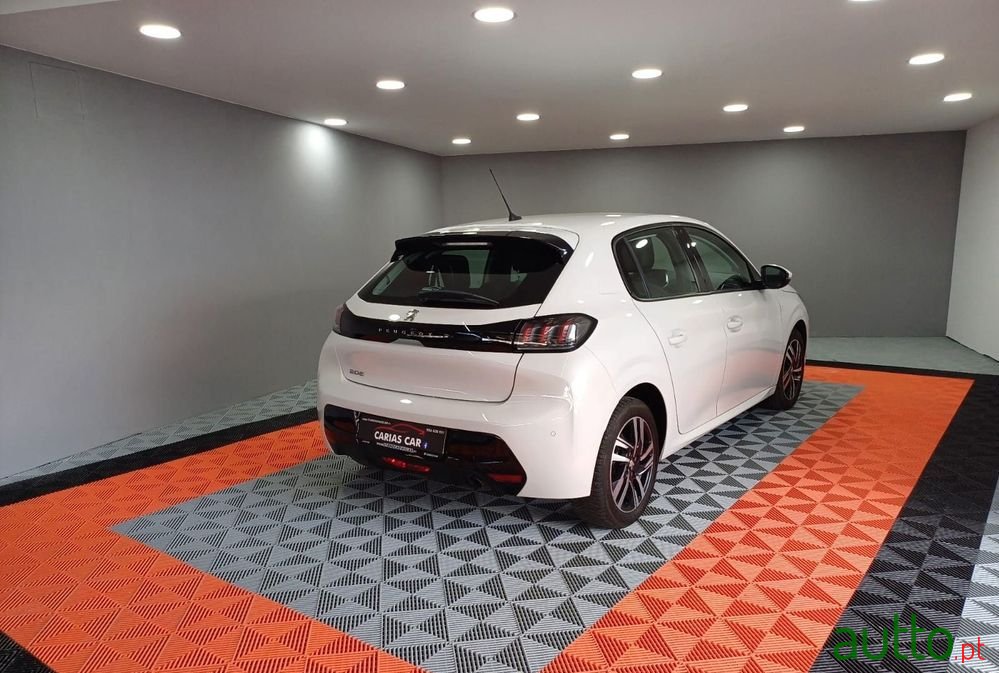 2020' Peugeot 208 photo #5