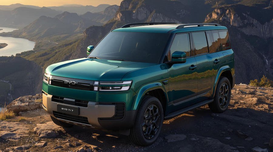 BYD goes after Defender with boxy £48k, 402bhp hybrid SUV