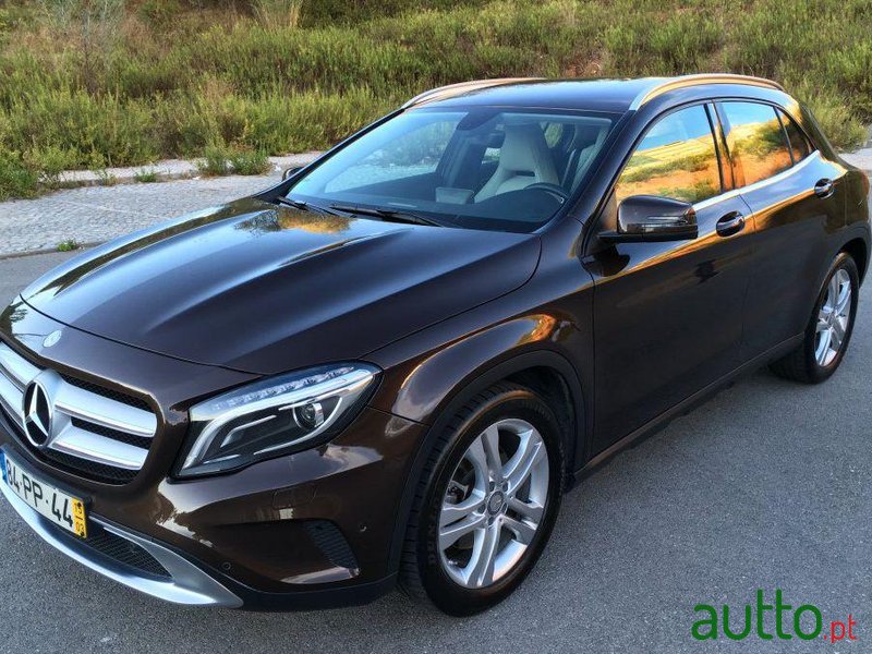 2015' Mercedes-Benz Gla 250 4-Matic photo #2