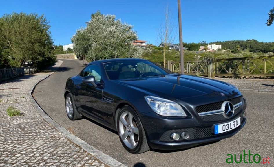 2012' Mercedes-Benz Slk-250 photo #4