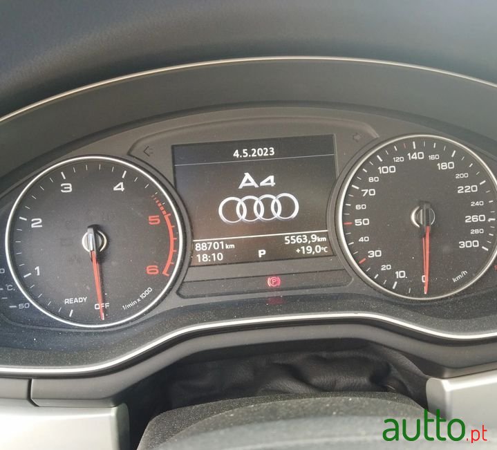 2017' Audi A4 Avant photo #4