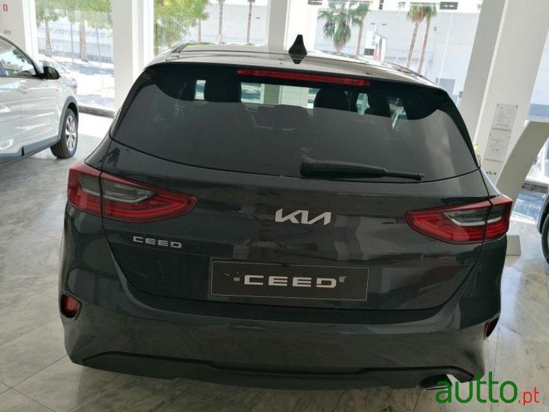 2021' Kia Ceed photo #6