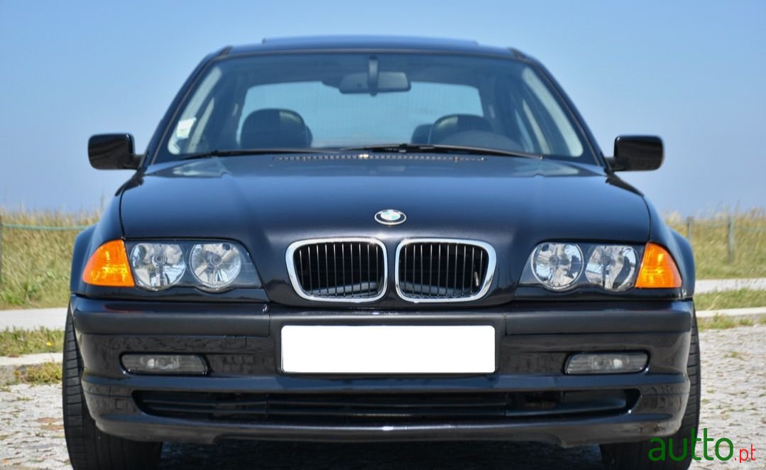 2000' BMW 320 photo #2