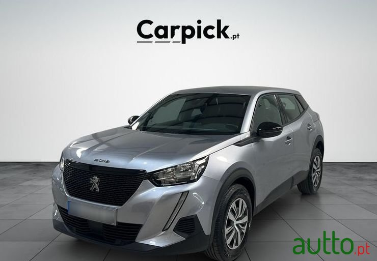 2023' Peugeot 2008 photo #1