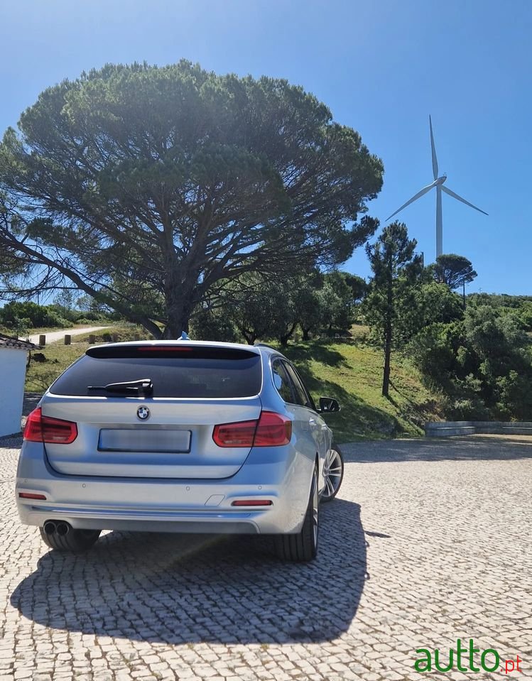 2015' BMW 320 photo #3