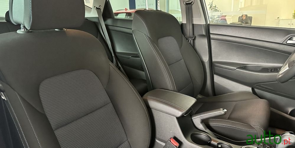 2018' Hyundai Tucson 1.7 Crdi Executive Dct photo #5