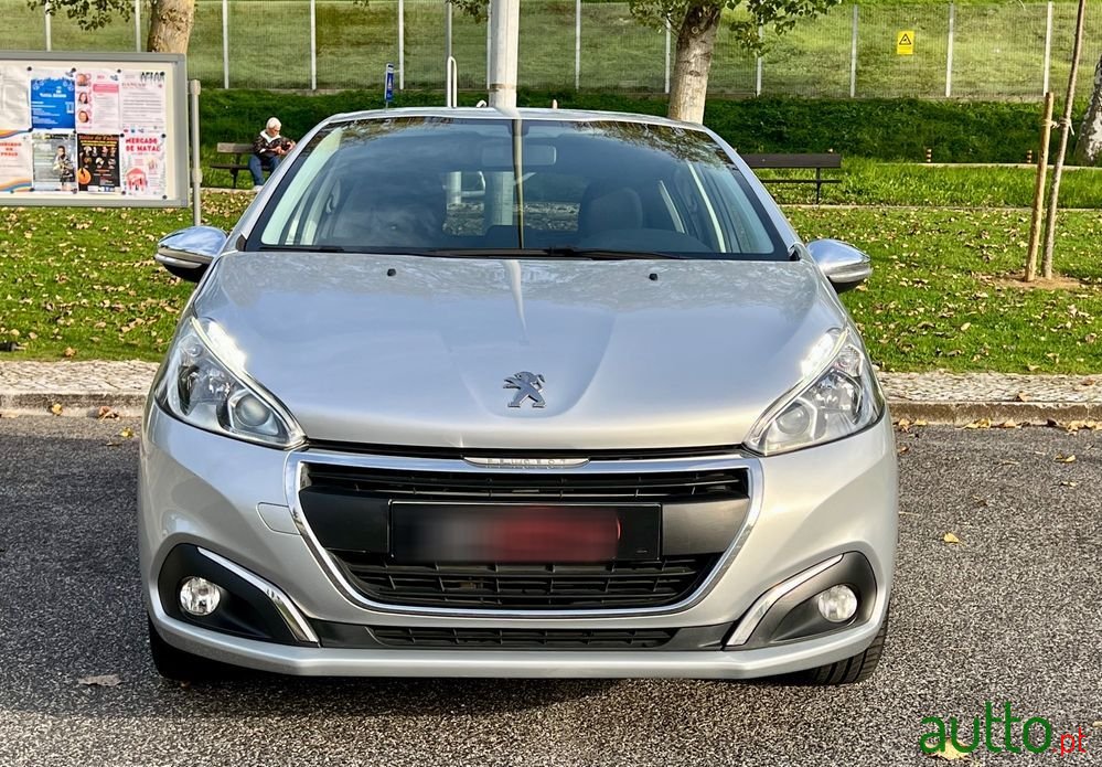 2018' Peugeot 208 photo #3