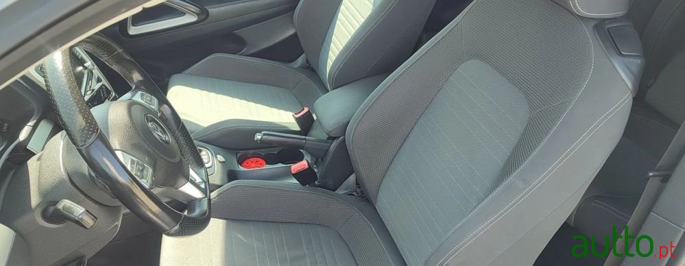 2009' Volkswagen Scirocco 2.0 Tdi Dsg photo #4