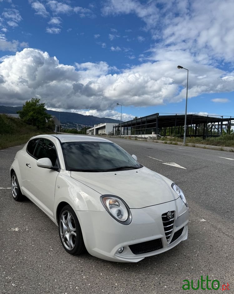2010' Alfa Romeo MiTo 1.6 Jtdm photo #1