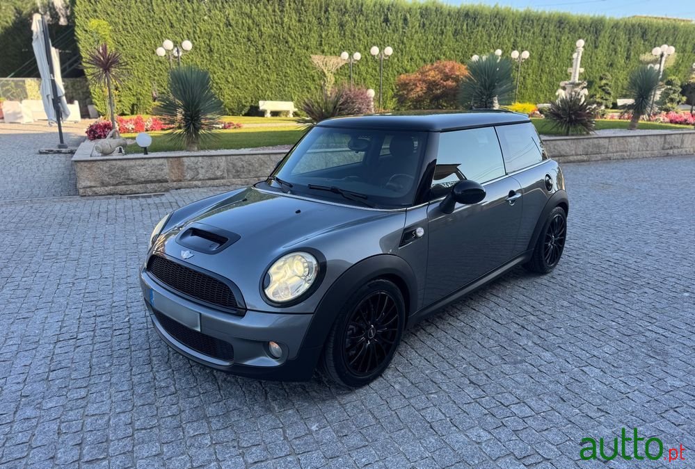 2008' MINI Cooper S 3 Portas photo #1