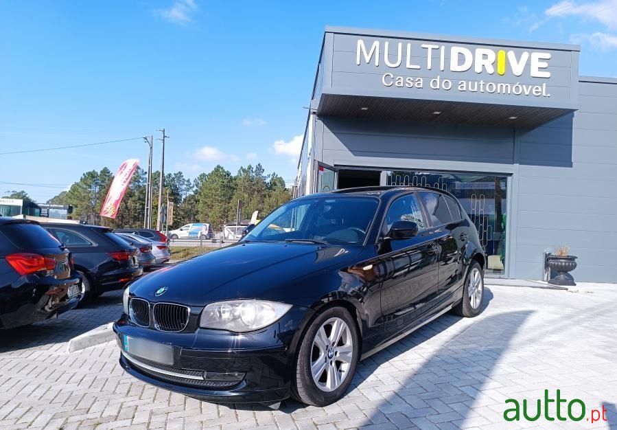 2011' BMW Série 1 D photo #1