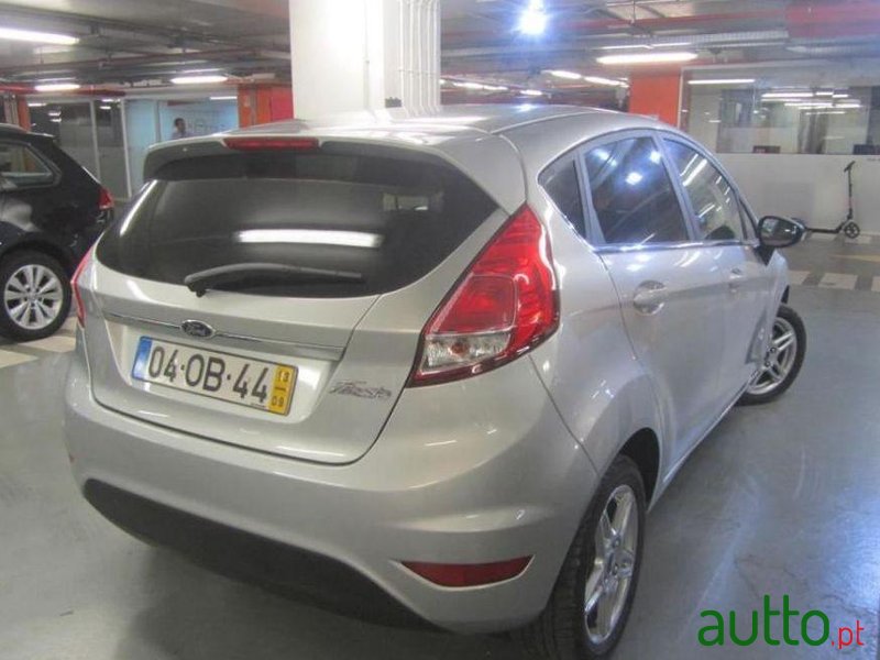 2013' Ford Fiesta 1.5 Tdci Titanium photo #2