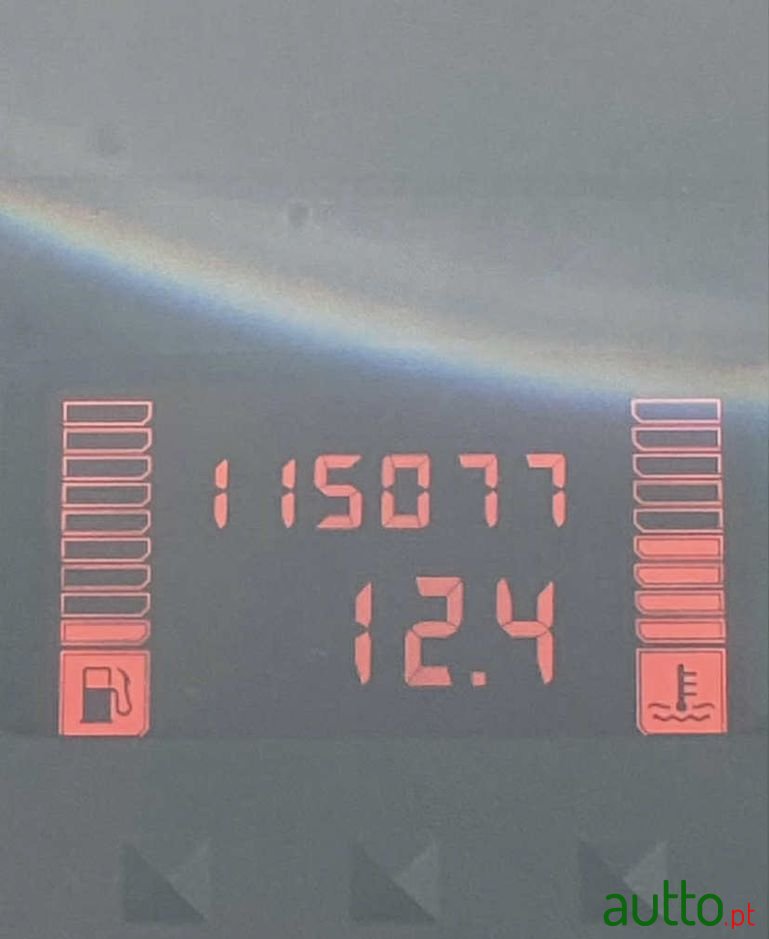 2004' Renault Clio photo #4