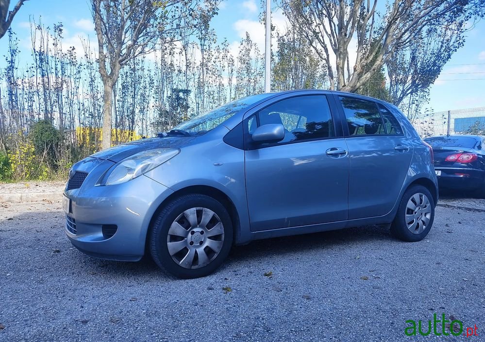 2007' Toyota Yaris 1.0 Vvt-I photo #1