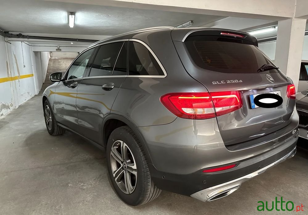 2017' Mercedes-Benz GLC 250 photo #2