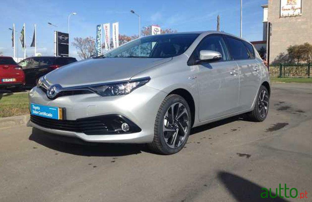 2015' Toyota Auris 1.8 HSD Comfort+P.Sport photo #1