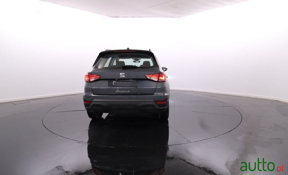 2022' SEAT Arona 1.0 Tsi Style photo #6