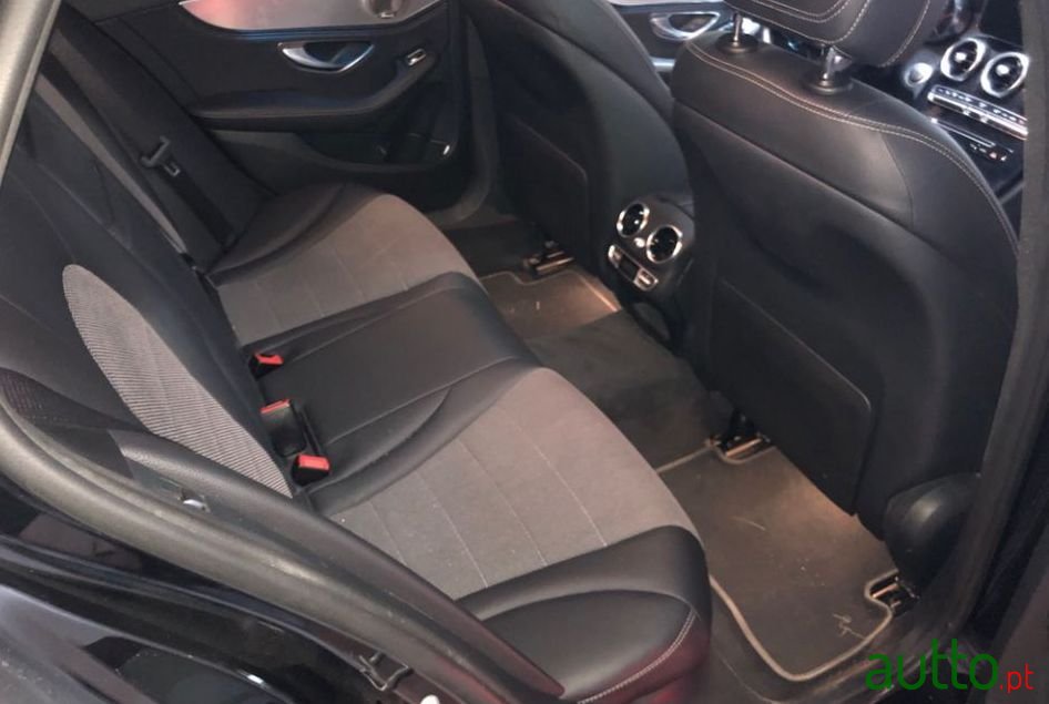 2015' Mercedes-Benz C-250 photo #2