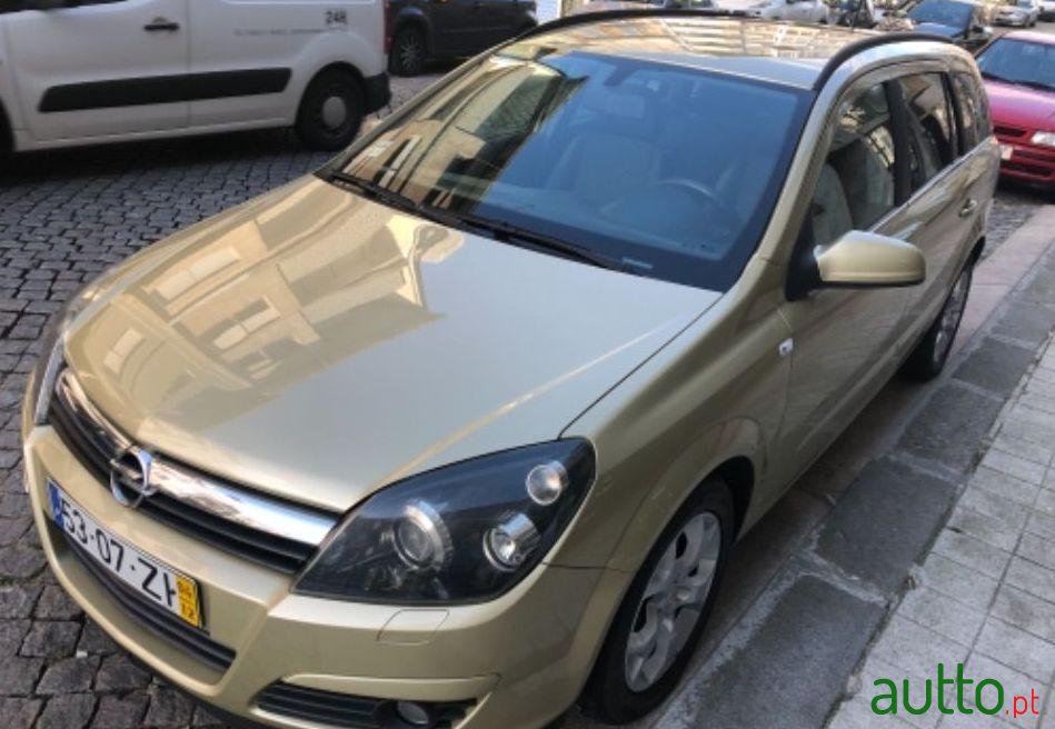 2004' Opel Astra-Caravan 1.4 16 V Cosmo photo #2