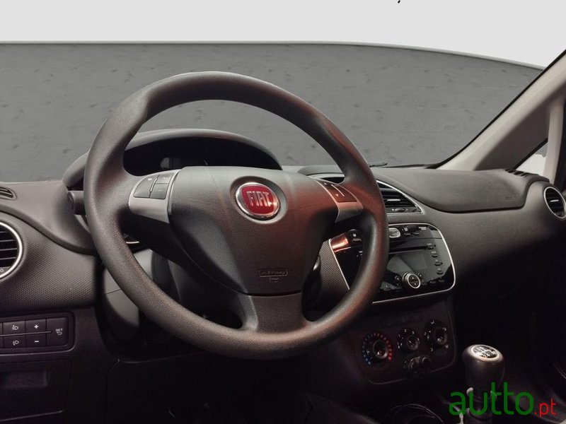 2017' Fiat Punto 1.2 Easy S&S photo #6