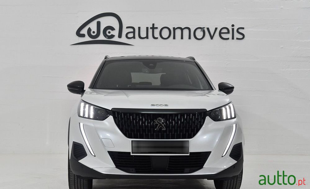 2023' Peugeot 2008 photo #5