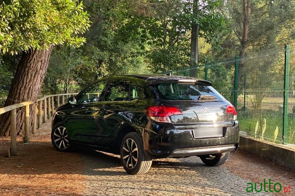 2018' Citroen C4 photo #4